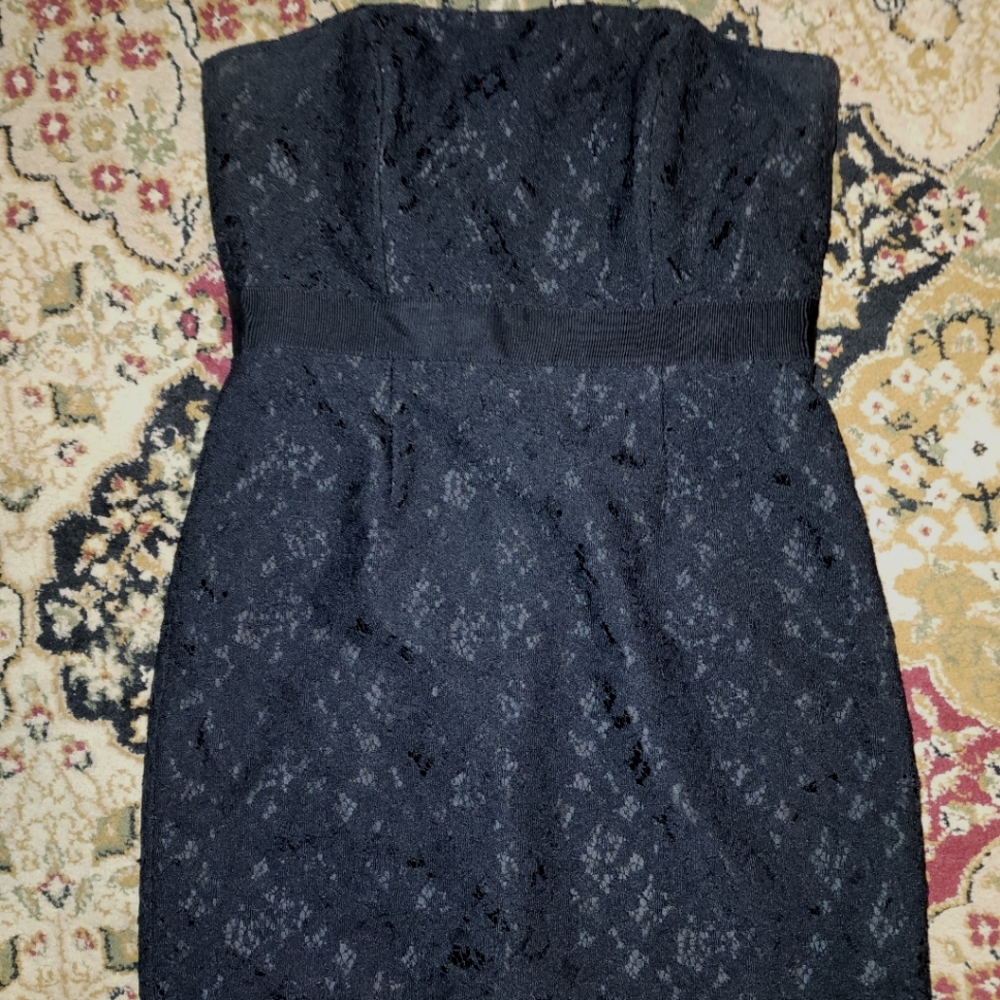 Chequer black lace strapless dress